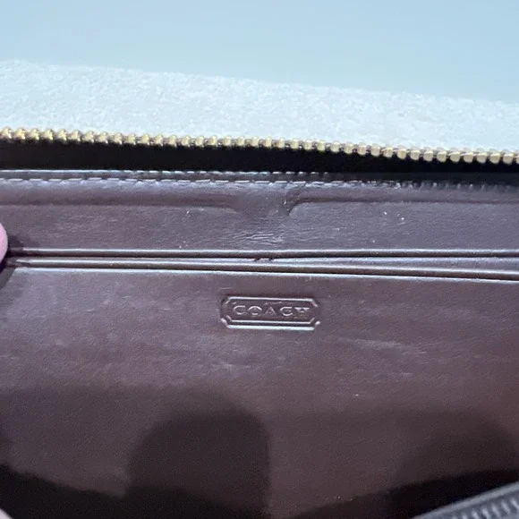 COACH Vintage Heritage Signature Stripe Zip Around Accordion Wallet F42380 - Picture 10 of 10